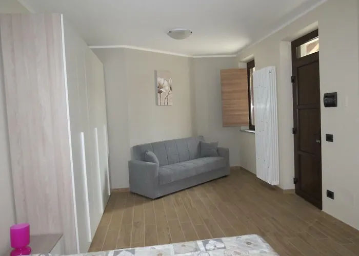 Casa de hóspedes Cristallo Alba (Piedmont)